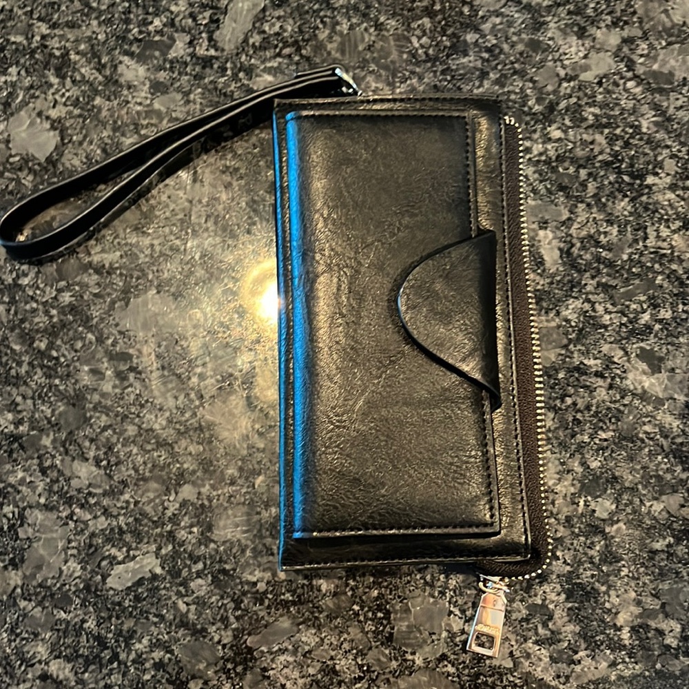 Black Jen & Co Wristlet
